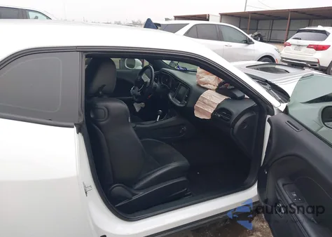 2018 Dodge Challenger R/T Plus Shaker z USA, uszkodzony, nr VIN 2C3CDZBT6JH195679